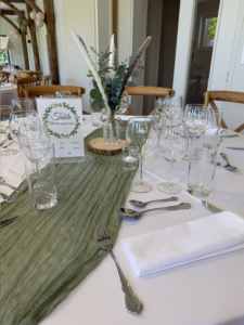 Salle de réception - Anniversaire - Domaine du Clos de la Sansonnette à Bosville en Normandie